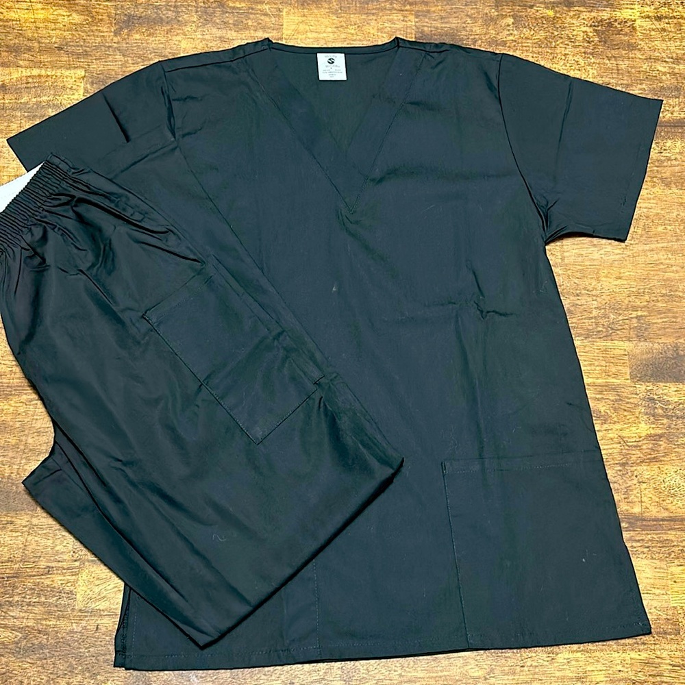 Women's black Scrub Set small